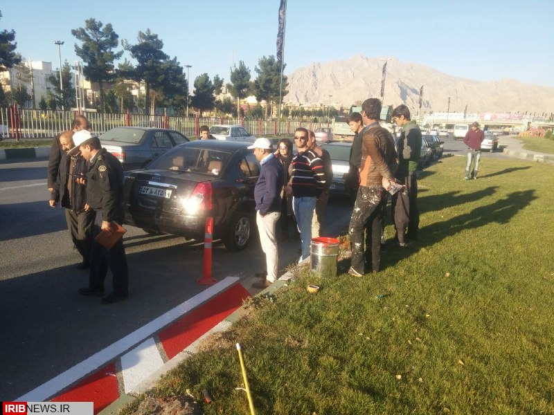 تصادف بیش از ده دستگاه سواری واقع در کمربندی کرمانشاه تقاطع سنگر