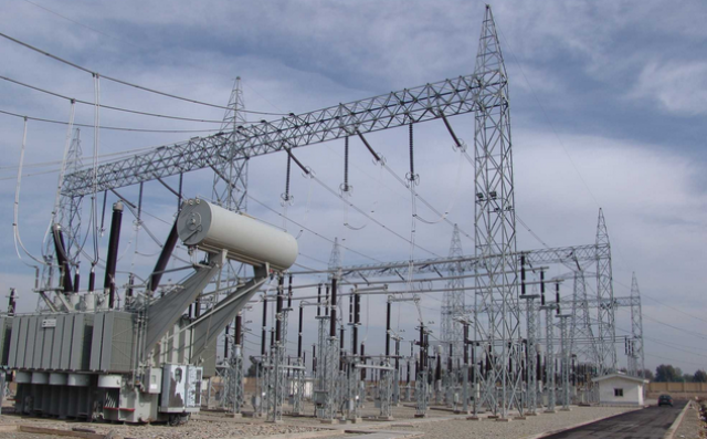 راه اندازی دو دستگاه ترانسفورماتور برق در چغازنبیل شوش&nbsp;