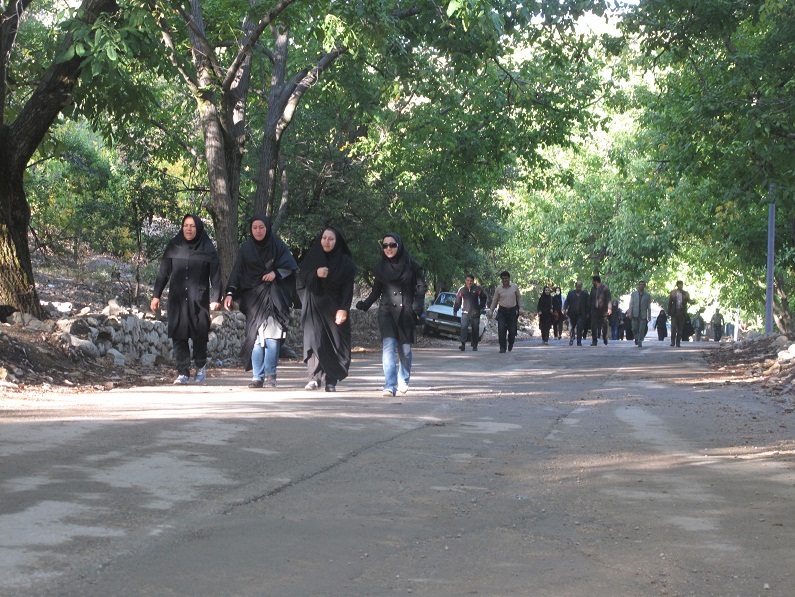 ساخت مسیر پیاده روی جاده آبشار