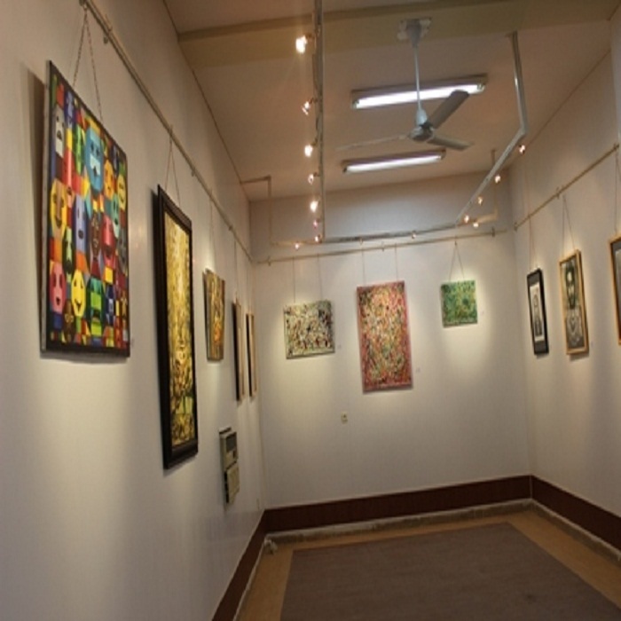 افتتاح نگارخانه &laquo;سی راه&raquo; در شیراز