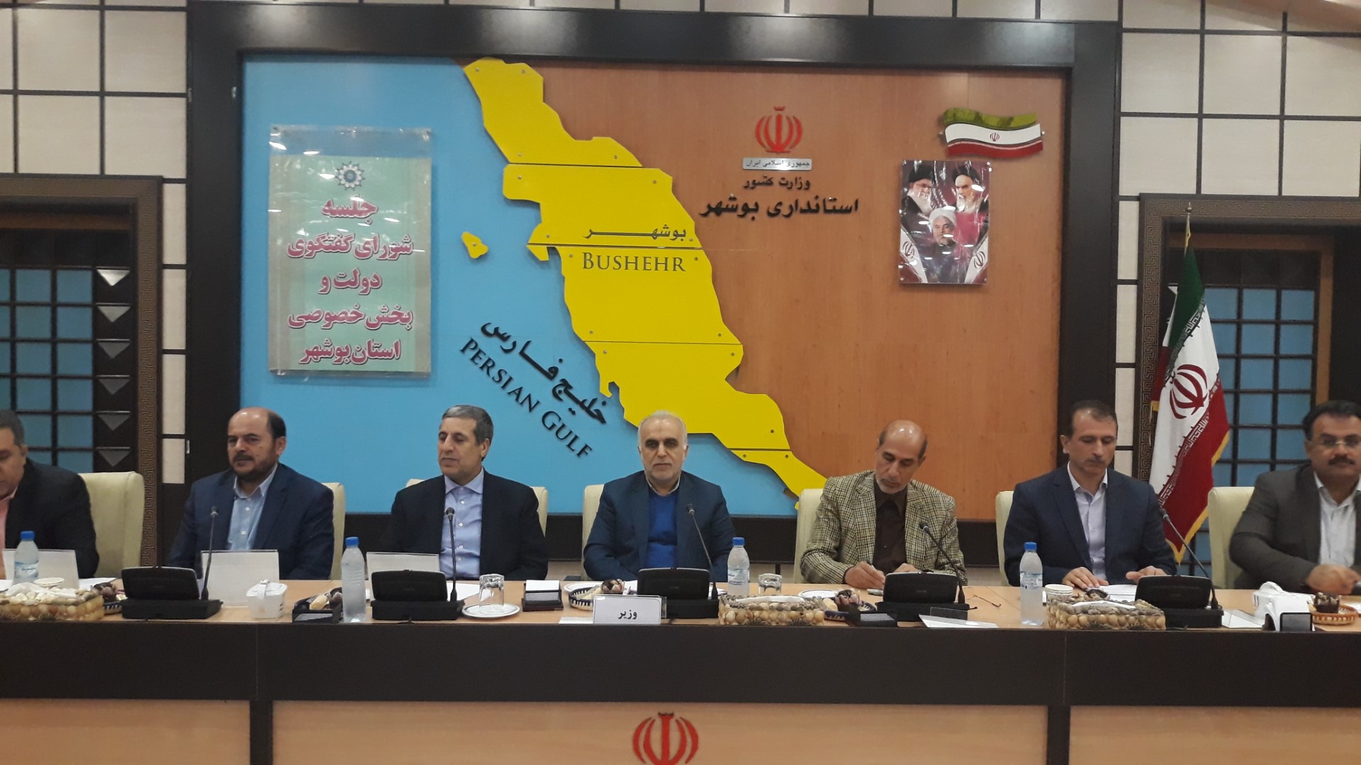 اقتصاد مبتنی بر نفت اشکال ندارد اما اقتصاد مبتنی بر بودجه نفت مذموم است اقتصاد مبتنی بر نفت اشکال ندارد اما اقتصاد مبتنی بر بودجه نفت مذموم است