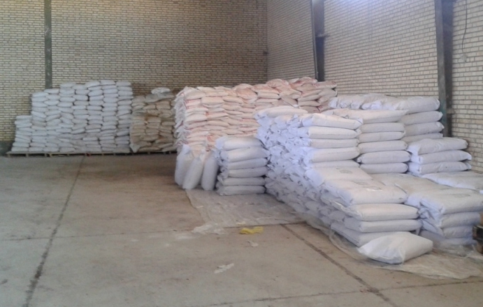 کشف ۵۷ تن خوراک دام احتکاری در اسلام آبادغرب