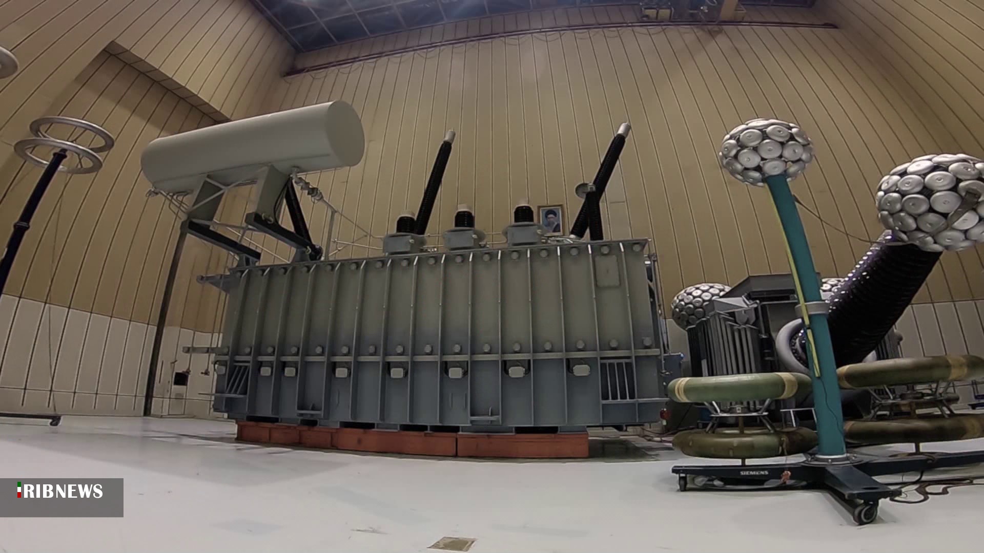 کوچک اما پر رونق