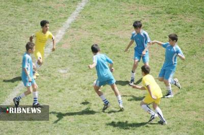 دعوت فوتبالیست شایسته کردستانی به تیم ملی