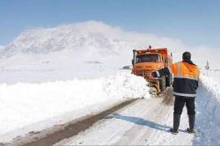 بازگشایی مسیر ارتباطی ۲۲ روستای کوهرنگ