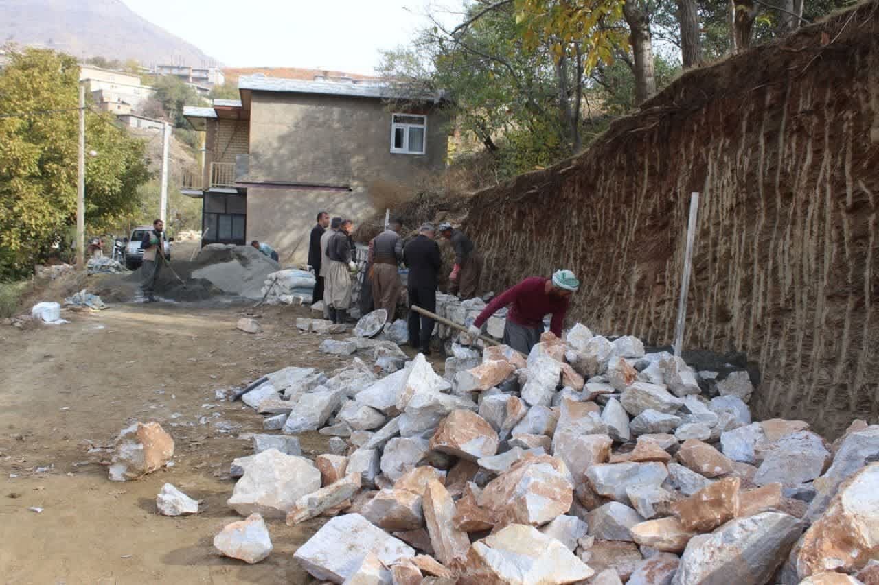 ۲۱ طرح عمرانی در روستاهای مرزی سردشت اجرا می شود