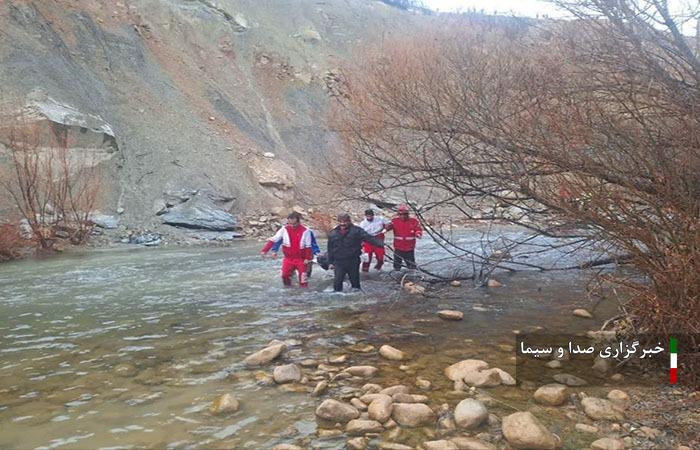 سقوط خودرو پراید در دره محور الشتر -خرم آباد