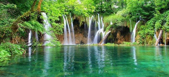 آبشار طاقا در روستای آرتیمان تویسرکان ثبت ملی شد