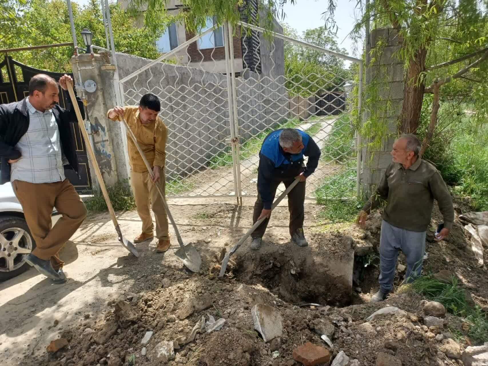 جمع آوری انشعاب غیرمجاز در روستای گوگ تپه ارومیه