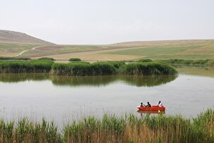 چشم‌اندازی زیبا و دیدنی از تالاب کانی برازان