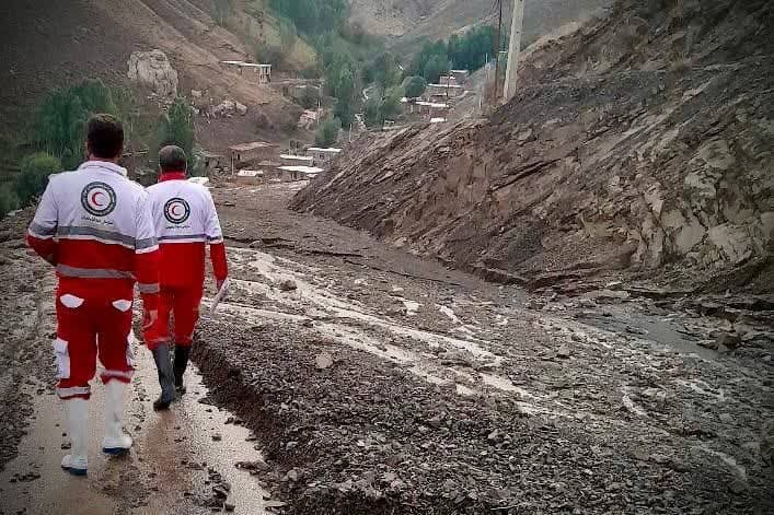 رگبار باران تابستانی باعث سیلاب در سلماس شد