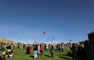 آسمان قزوین میزبان پرواز شادمانه بادبادک‌ها شد