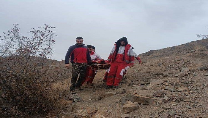 نجات فرد سقوط کرده از ارتفاعات شاه نشین روستای ده بهار