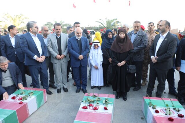 استقبال مردم خوزستان از ۱۴ شهید گمنام دفاع مقدس