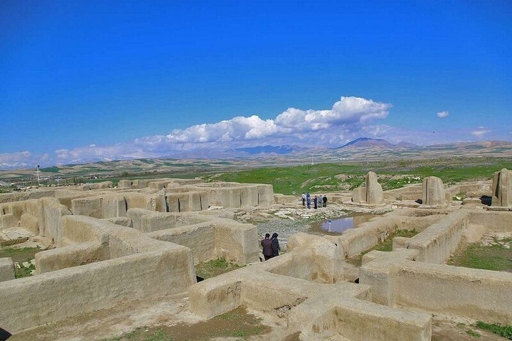 بازدید دانشجویان دانشگاه ارومیه از پایگاه ملی حسنلو