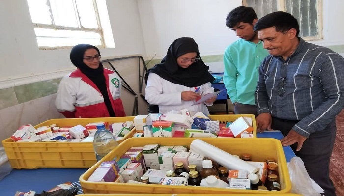 بهره مندی ۶۰۰ نفر در خدابنده از خدمات رایگان درمانی هلال احمر