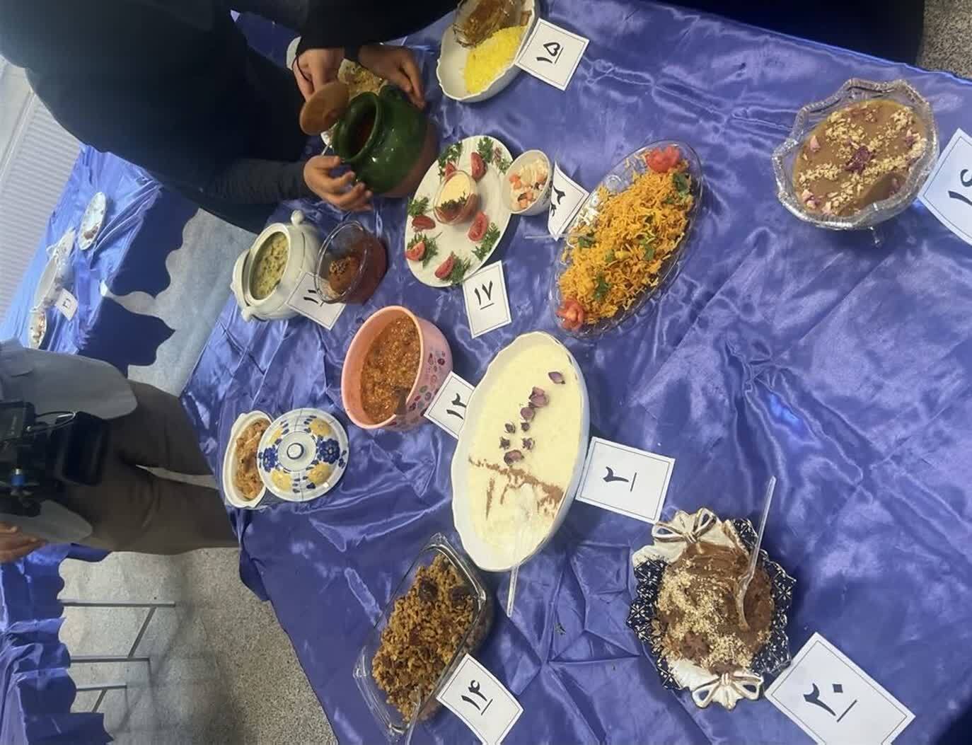 برگزاری جشنواره غذا‌های سنتی ایرانی در ارومیه