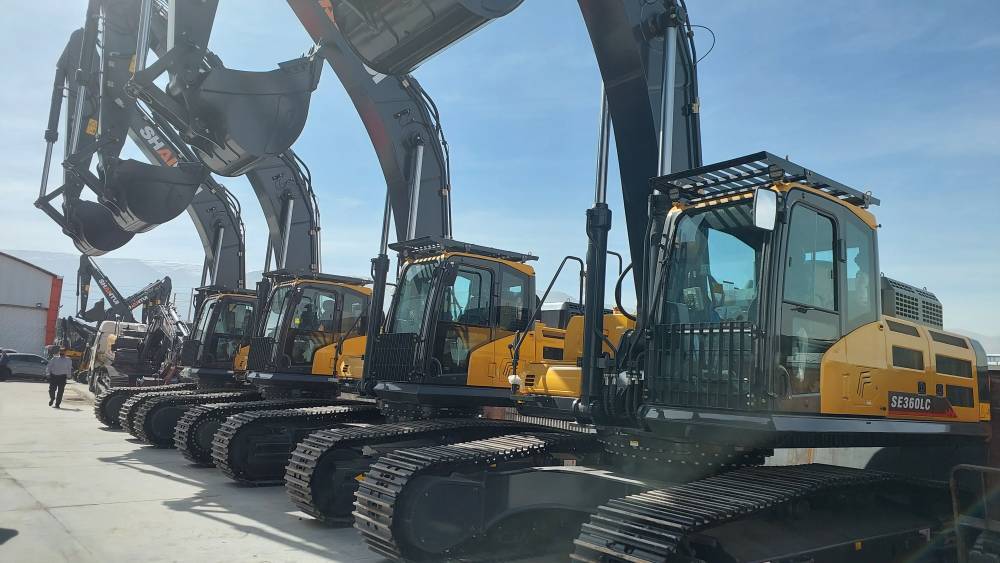 افتتاح واحد تولید ماشین آلات راهسازی و معدنی در شیراز