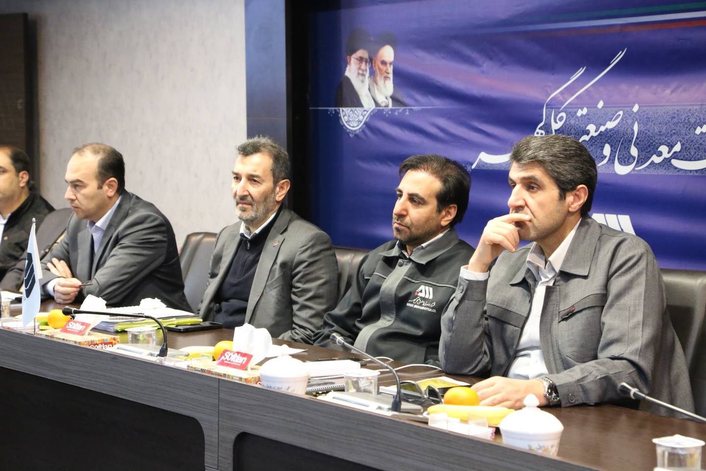 معدن، راهبردی برای جایگزینی نفت در اقتصاد کشور معدن، راهبردی برای جایگزینی نفت در اقتصاد کشور