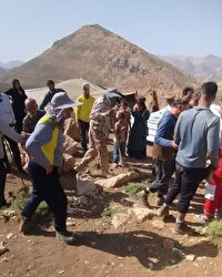امدادرسانی به مصدوم ناشی از ارتفاع زدگی در کوه هفت تنان
