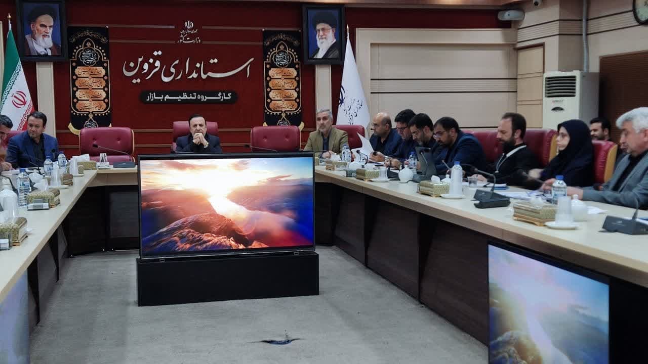تاکید بر ساماندهی میدان میوه و تره‌بار در کارگروه تنظیم بازار