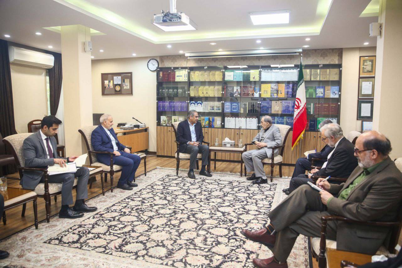 دیدار دکتر ولایتی با وزیر کشور پاکستان