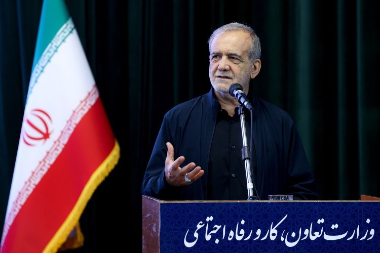 رئیس جمهور: انسجام مردم، توطئه دشمن را در جنگ ۱۲ روزه بی اثر کرد