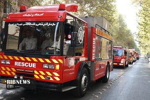 رژه خودرویی آتش‌نشانان بجنورد برگزار می‌شود