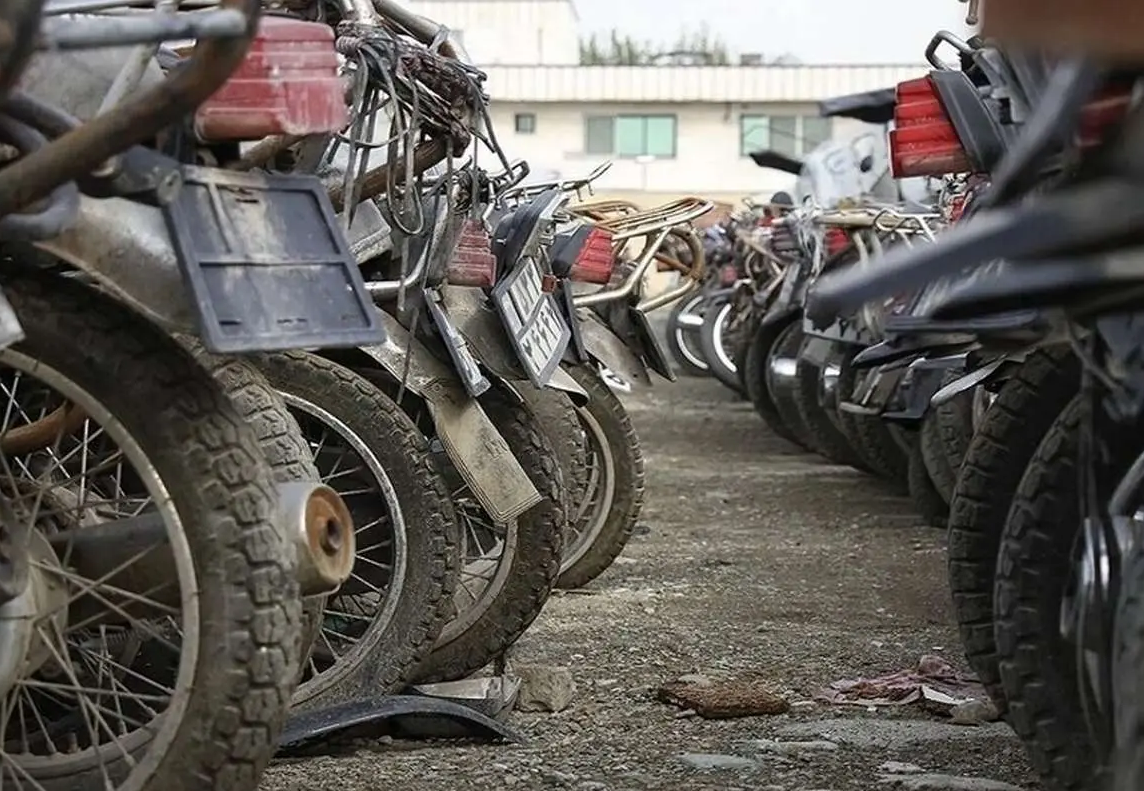 پرداخت وام برای جایگزینی موتورسیکلتهای فرسوده در یزد پرداخت وام برای جایگزینی موتورسیکلتهای فرسوده در یزد