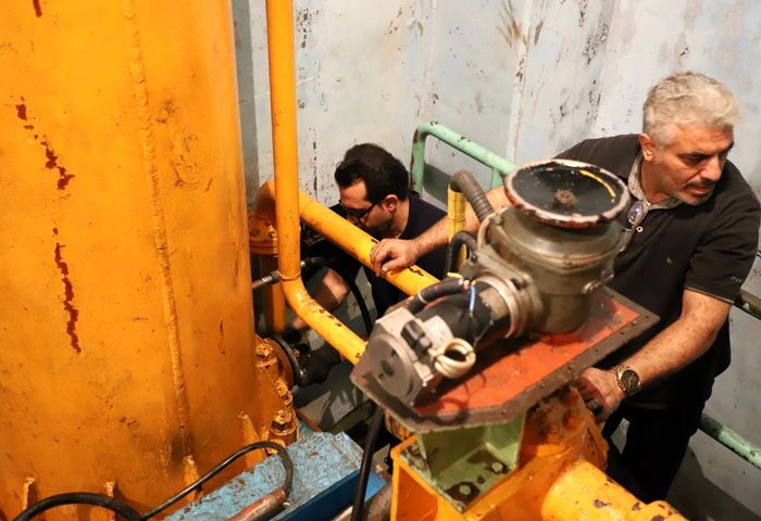 تعویض آب بند سروموتورهای شیر پروانهای نیروگاه سد دز تعویض آب بند سروموتورهای شیر پروانهای نیروگاه سد دز
