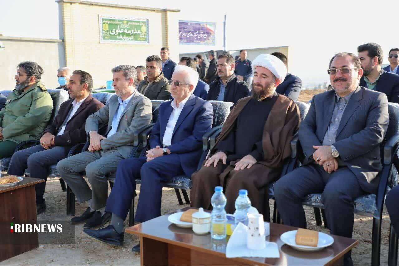 هنرستان ۱۲ کلاسه ارتش در مانه کلنگزنی شد هنرستان ۱۲ کلاسه ارتش در مانه کلنگزنی شد