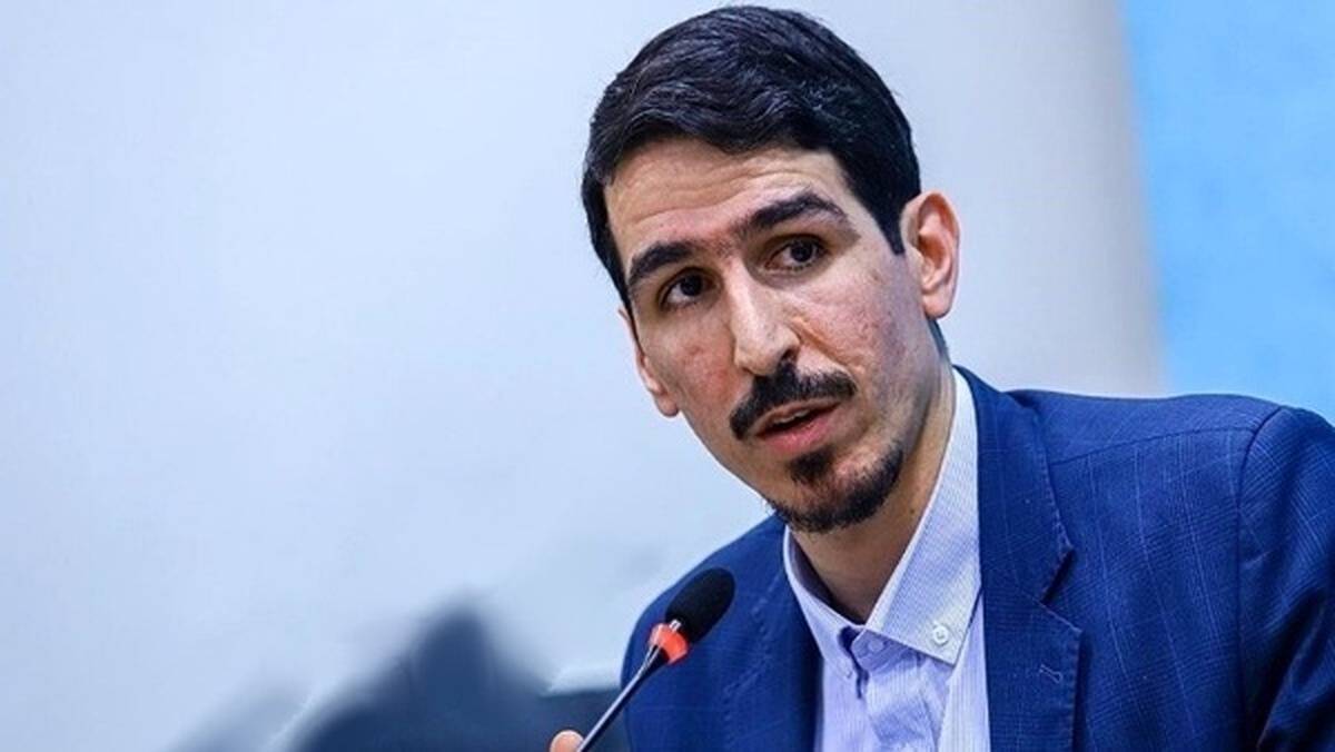 نماینده مجلس: بنزین سه نرخی جلوی قاچاق را نمیگیرد نماینده مجلس: بنزین سه نرخی جلوی قاچاق را نمیگیرد