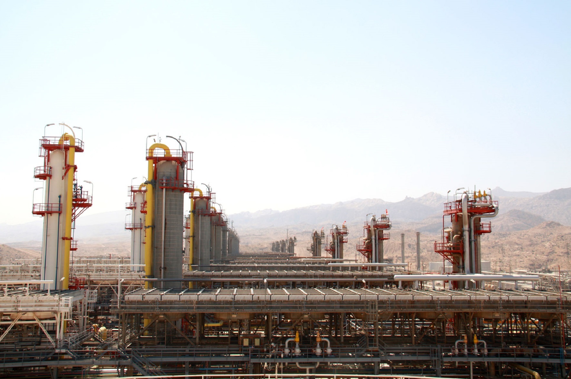 پایان ساخت و نصب بدنه کوره زباله سوز پالایشگاه گاز فجرجم