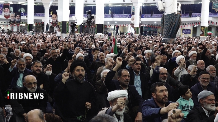 مسئولان دیپلماسی هم در مواجهه با دشمن نقطه زن باشند مسئولان دیپلماسی هم در مواجهه با دشمن نقطه زن باشند