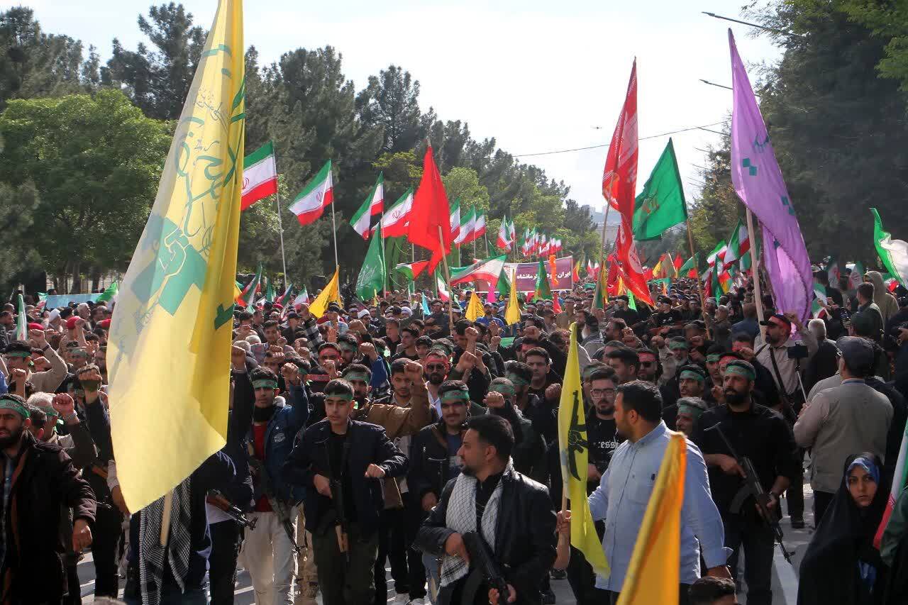 برگزاری همایش اقتدار عظیم جانفدا برای ایران امام رضایی با رمز یا علی ابن موسی الرضا(علیهالسلام) در سینه ستبر ایران اسلامی برگزاری همایش اقتدار عظیم جانفدا برای ایران امام رضایی با رمز یا علی ابن موسی الرضا(علیهالسلام) در سینه ستبر ایران اسلامی