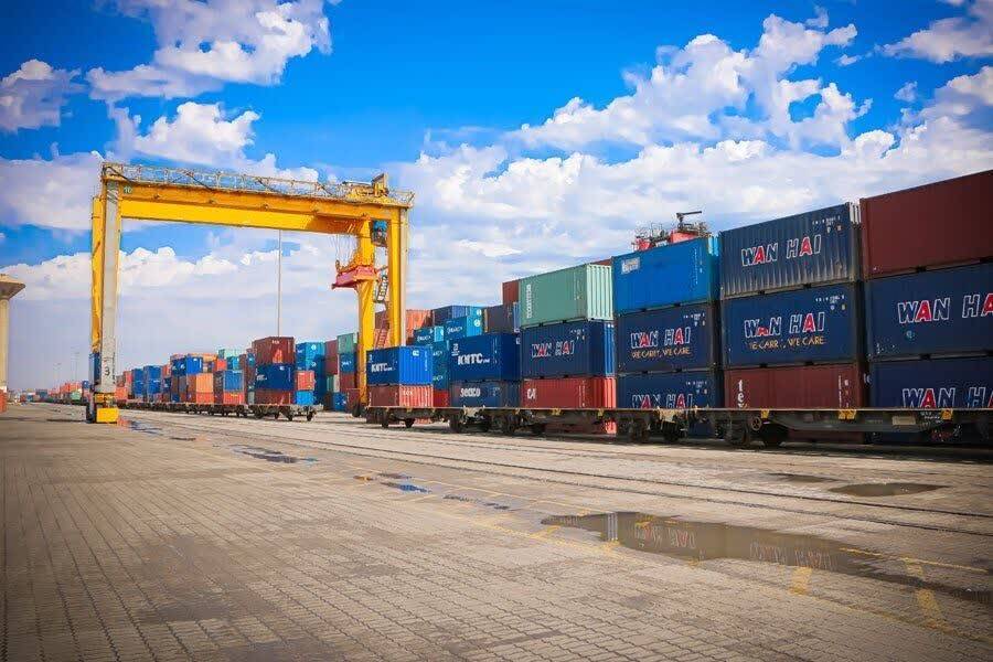 نخستین محموله صادراتی LPG از خرمشهر به افغانستان و پاکستان ارسال شد