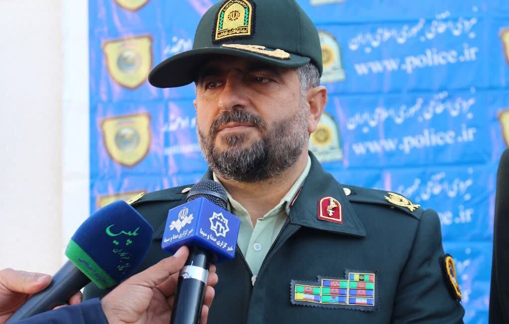 انهدام باند کلاهبرداری ۳۰۰ میلیارد ریالی در کرمانشاه انهدام باند کلاهبرداری ۳۰۰ میلیارد ریالی در کرمانشاه