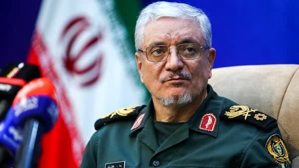 سخنگوی وزارت دفاع: همه ظرفیتها برای انجام تشییع قائد شهید بهکار گرفته شده است سخنگوی وزارت دفاع: همه ظرفیتها برای انجام تشییع قائد شهید بهکار گرفته شده است