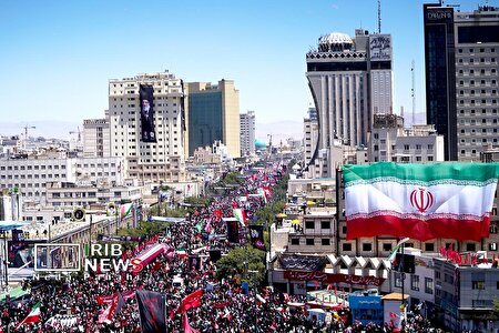 مراسم تشییع پیکر «قائد شهید امت» در مشهد _ ۱