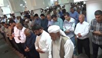 برپایی نماز میت غائب اهل سنت خنج به یاد قائد شهید امت