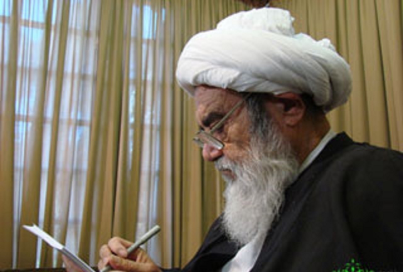 پیام آیت‌الله العظمی مظاهری از مراجع تقلید و رییس حوزه علمیه اصفهان
