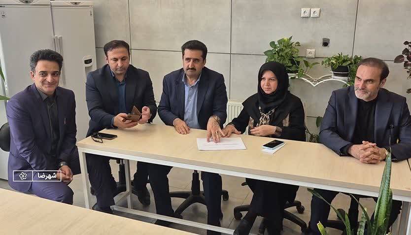 امضای تفاهم نامه ۴ جانبه ساخت هنرستان در جوار صنعت در شهرضا