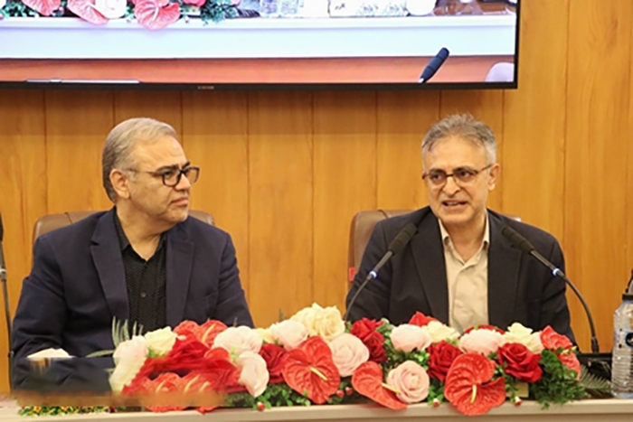 شرق کشور سنگر محافظ نظام سلامت در برابر بیماریهای واگیر است/ پوشش ۹۸ درصدی واکسیناسیون فلج اطفال در ایران شرق کشور سنگر محافظ نظام سلامت در برابر بیماریهای واگیر است/ پوشش ۹۸ درصدی واکسیناسیون فلج اطفال در ایران