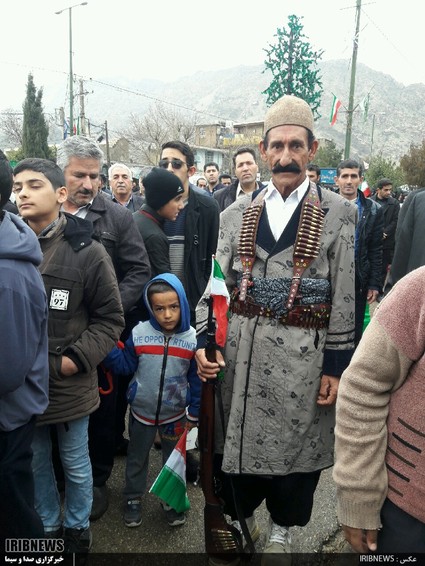 شکوه چهل سالگی انقلاب در معمولان
